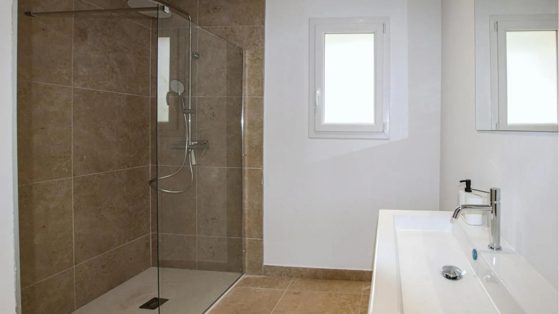 Pet Friendly Home In Lussas With Kitchen Holiday home